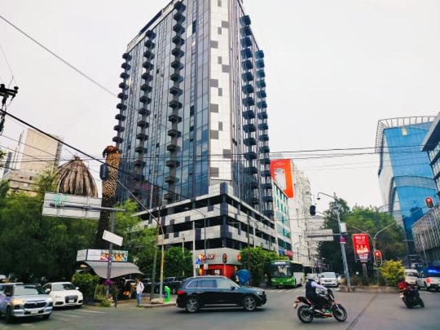 Oficina en Venta sobre Av. Mariano Escobedo/ Miguel Hidalgo