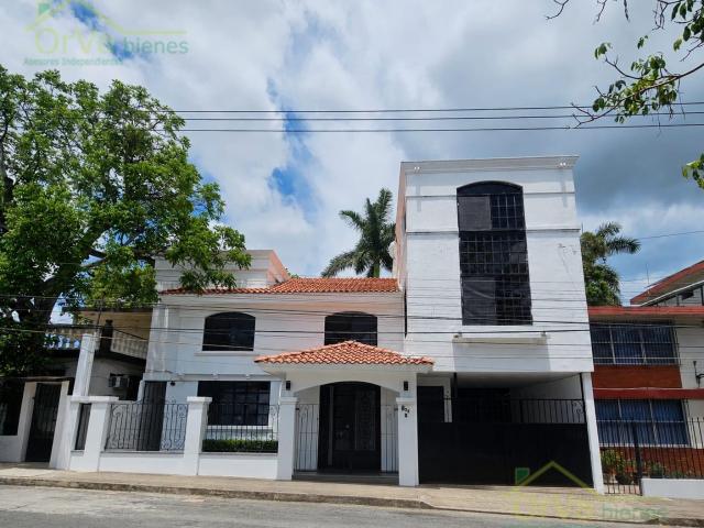 Oficina en zona residencial