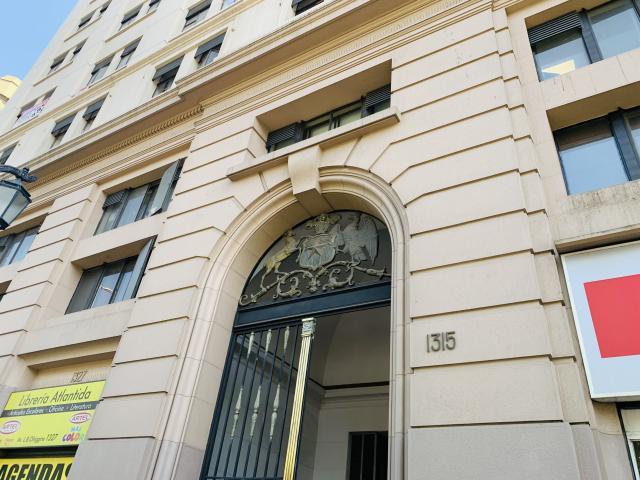 OFICINA LA MONEDA/EDIFICIO ELEGANTE, Santiago