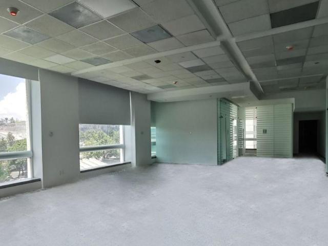 Oficina Renta Arcos Bosques 859 m2 Piso 7