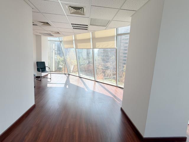 Oficina / Showroom de Autor en Alonso de Córdoba | 37 m² Planta Libre