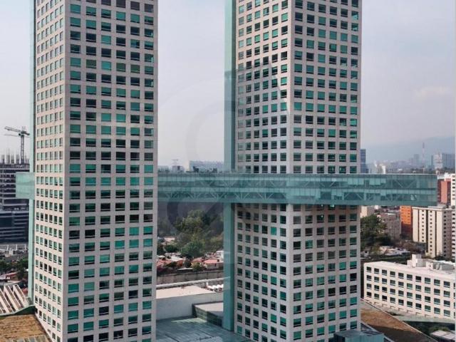 Oficinas Corporativas en Arcos Bosques