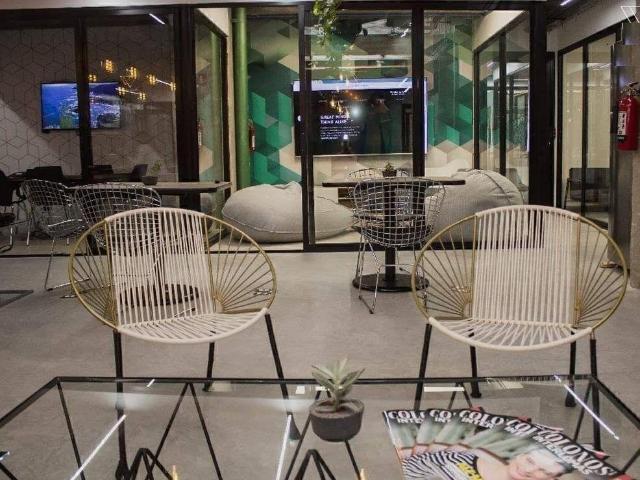 OFICINAS EN BOSQUES DE LAS LOMAS ?ACONDICIONADAS Y FUNCIONALES!
