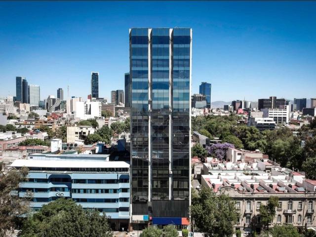 Oficinas en Edificio de Lujo 15 pisos