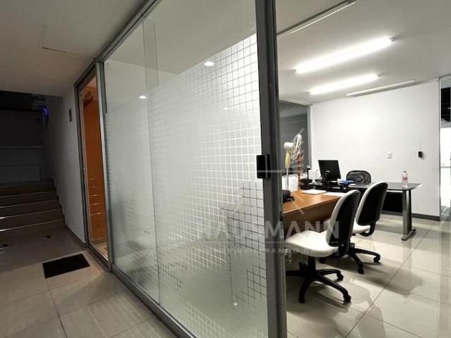 Oficinas en excelente ubicaci?n cerca de Sat?lite