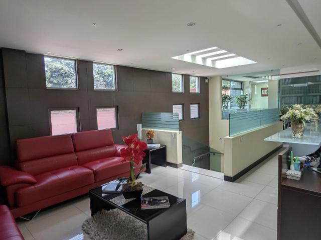 OFICINAS EN METEPEC COLONIA XINANTECATL