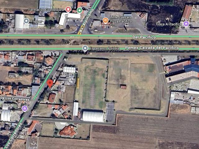 OFICINAS O DEPARTAMENTO EN RENTA EN CACALOMACAN SOBRE CALLE DE LOS CORREDORES