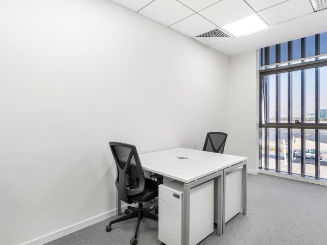 Alquiler de oficinas bellamente dise?adas para 1 persona en Guadalajara, Sania