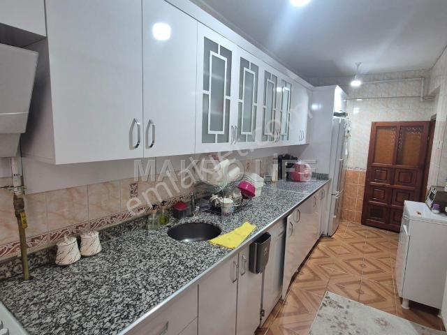 Ofiste Bakımlı Cadde Üzeri Hasarsız 3+1 Satılık Daire