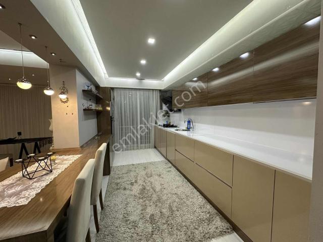 Ofiste Satılık Lüks Eşyalı Daire