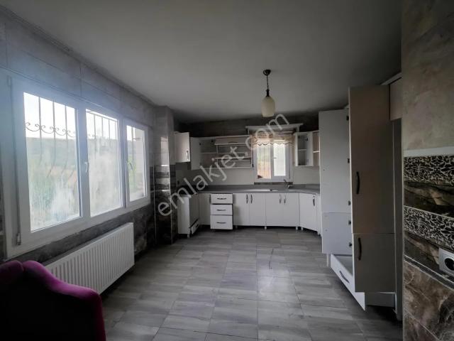 Oflaz Emlaktan Kiralık Bekara Uygun 3+1 Daire