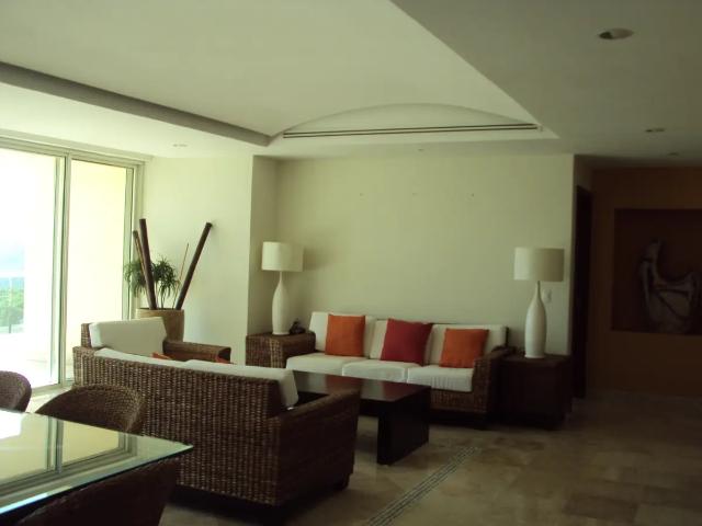 OFREZCO DEPARTAMENTO EN VENTA 1er NIVEL Con muebles 'TORRE A' SUP. APROX 285 FRACC. PICHILINGUE