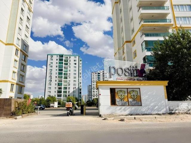 Çok Acil Positive 4+1 Ara Kat Uygun Fiyat