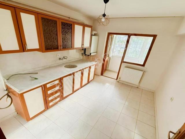 Çok Acil'den İncirli Mh Giriş Katta 2+1 Kiralık Daire !