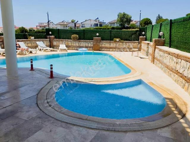 Ṣok Didim Satılık Havuzlu Stede 1+1 Geniṣ Balkonlu Yazlık Daire