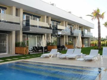 4+1 Geniş Teraslı Villalar Bölgesinde 290 M2