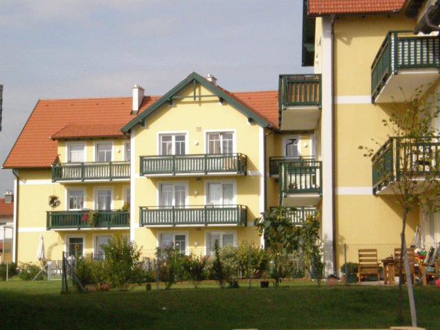 Öko Dorf Straße 3/6