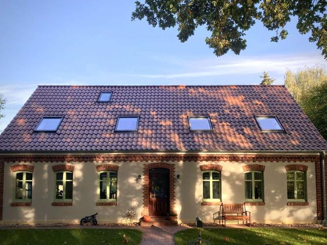 Ökologisch kernsanierte Doppelhaushälfte auf historischem Gutshof