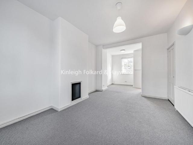 Okeburn Road, London, SW17 2 bed house to rent £2,600 pcm £600 pw