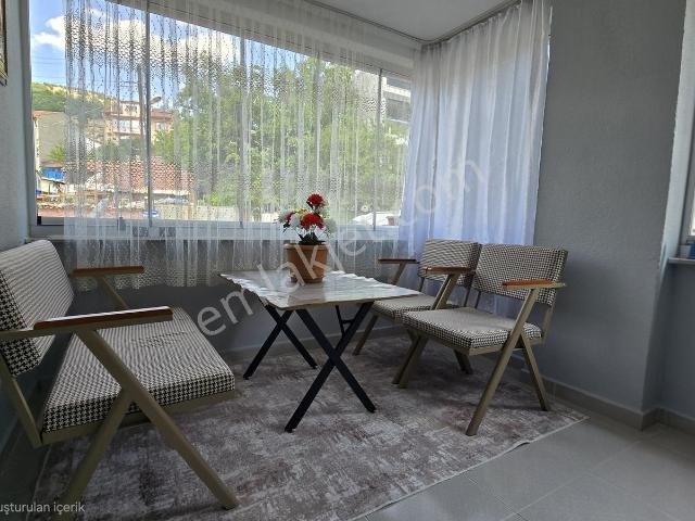 Okullara Ve Ulaşıma Yürüme Mesafesinde 3+1 140m² Ferah Daire