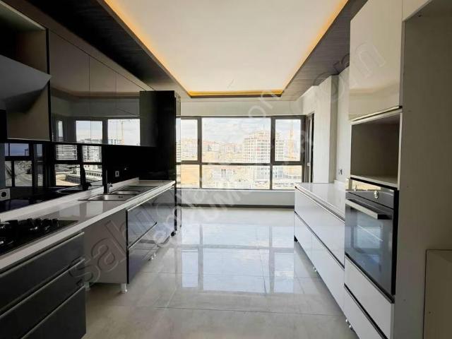 Okumuşlar'dan Zirve Keyfi! Bulvar Cepheli Manzaralı Daire