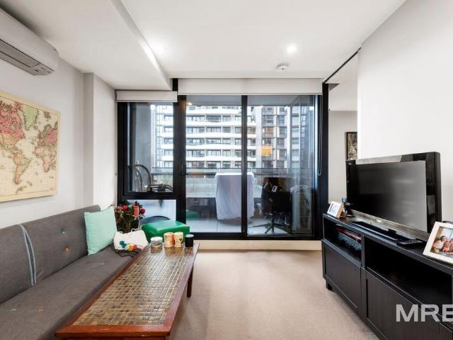 Oh so central modern and stylish