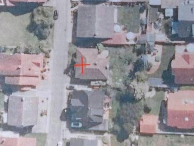Ohne Makler Winkelbungalow mit Einliegerwohnung und Garage