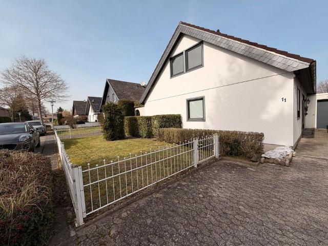 Ohne Makler: Ein Zweifamilienhaus auf Erbpachtgrundstück