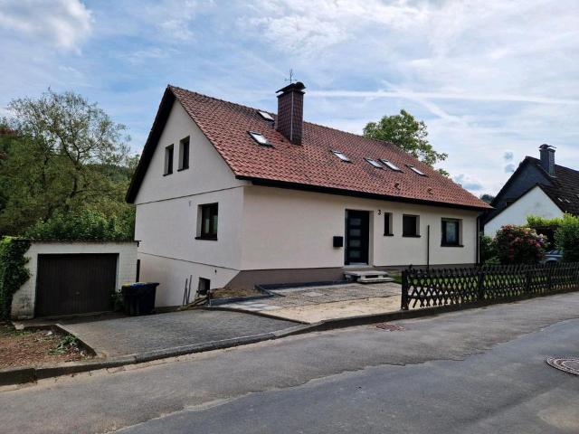 Ohne Makler Einfamilienhaus mit Einliegerwohnung