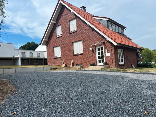 Ohne Makler Familienhaus mit 2 Garage in Löhne 32584
