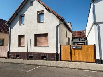OHNE Makler: Haus mit 2 Wohnungen, Werkstatt, Garage, Hofreite