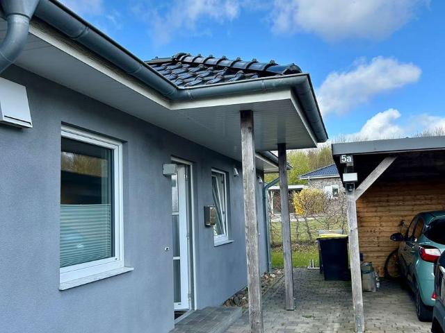 OHNE MAKLER! Moderne Doppelhaushälfte nach Kfw 55 in Schleswig