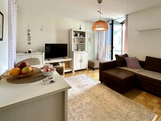 Ohne Käuferprovision: Charmante 1 Zimmer Wohnung mit Loggia und Abendsonne