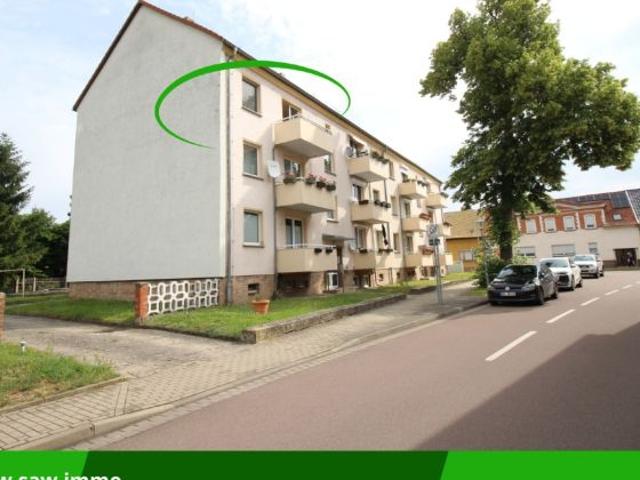 Ohne Käuferprovision! Garage inklusive! 3 Zimmer Wohnung mit Potenzial in Gröbzig