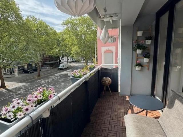 Ohne Provision: Wohnung in Rheinnähe mit Balkon & Aufzug
