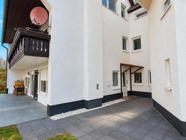 Ohne Provision: zweigeschossige Wohnung mit Garage in Frankenberg
