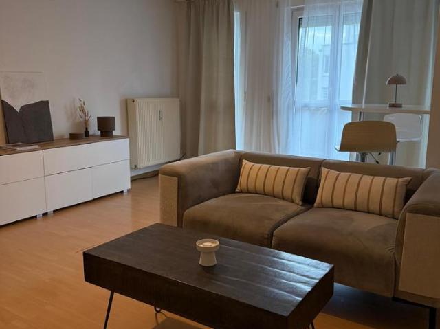 Ohne Provision charmante 1 Zimmer Wohnung mit Duplex Stellplatz