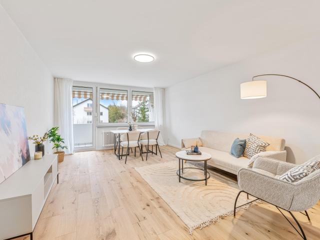 OHNE PROVISION Helle 3,5 Zi Wohnung mit Westbalkon frisch renoviert