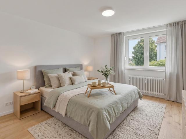 OHNE PROVISION renovierte 3,5 Zi Wohnung mit eigener Terrasse