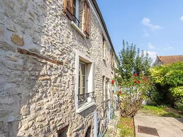 Oinville sur Montcient 78250 Achat / Vente maison 7 pièces t7 jardin cave