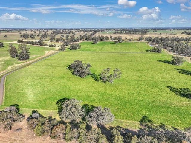 'Oola Park' 941 Yarraman Road, Bunnaloo 869ha 2,147.3 acres