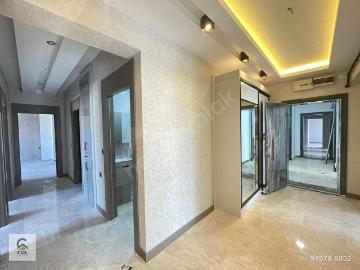 ÇÖL EMLAK'TAN MERKEZİ LOKASYONDA GENİŞ FERAH KULLANIŞLI ŞIK BAKIMLI MASRAFSIZ ARA KAT SIFIR DAİRE