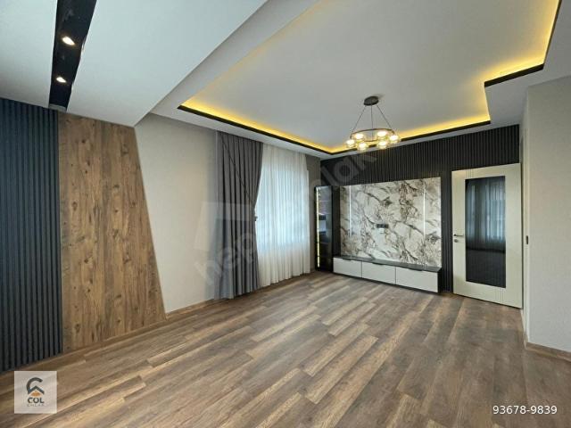 ÇÖL EMLAK'TAN MERKEZİ LOKASYONDA SİTE KONSEPTİNDE EBEVEYN BANYO GİYİNME ODALI ARA KAT SIFIR DAİRE