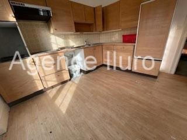 Oloron Centre Ville Grand Appartement T3 Avec Terrasse Et. 138m² Oloron Sainte Marie