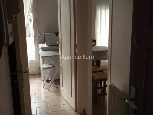 OLORON CENTRE VILLE STUDIO MEUBLE