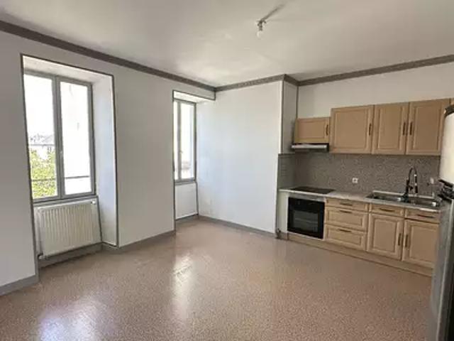Oloron Sainte Marie 64400 Achat / Vente appartement 4 pièces t4 au dernier étage