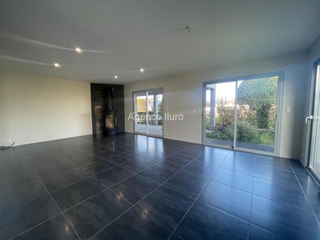 Oloron Tres Belle Villa Contemporaine T5 De Tout Confort. 196m² Oloron Sainte Marie