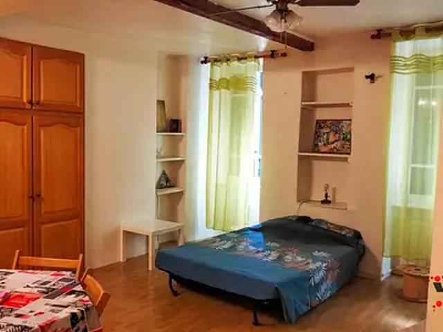 Olargues 34390 Location appartement 1 pièce t1 au dernier étage