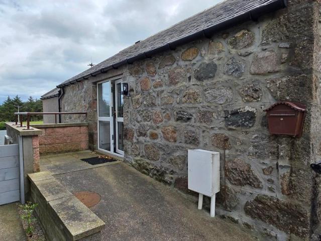 Oldtown Farm, Peterculter, Aberdeen AB14, 2 bed detached house to rent, £1,100 pcm | PrimeLocation