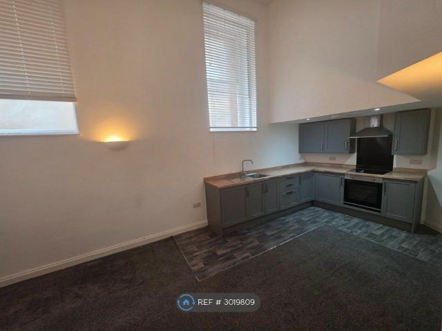 Old Court House, Wakefield WF1, 2 bed flat to rent, £745 pcm | PrimeLocation